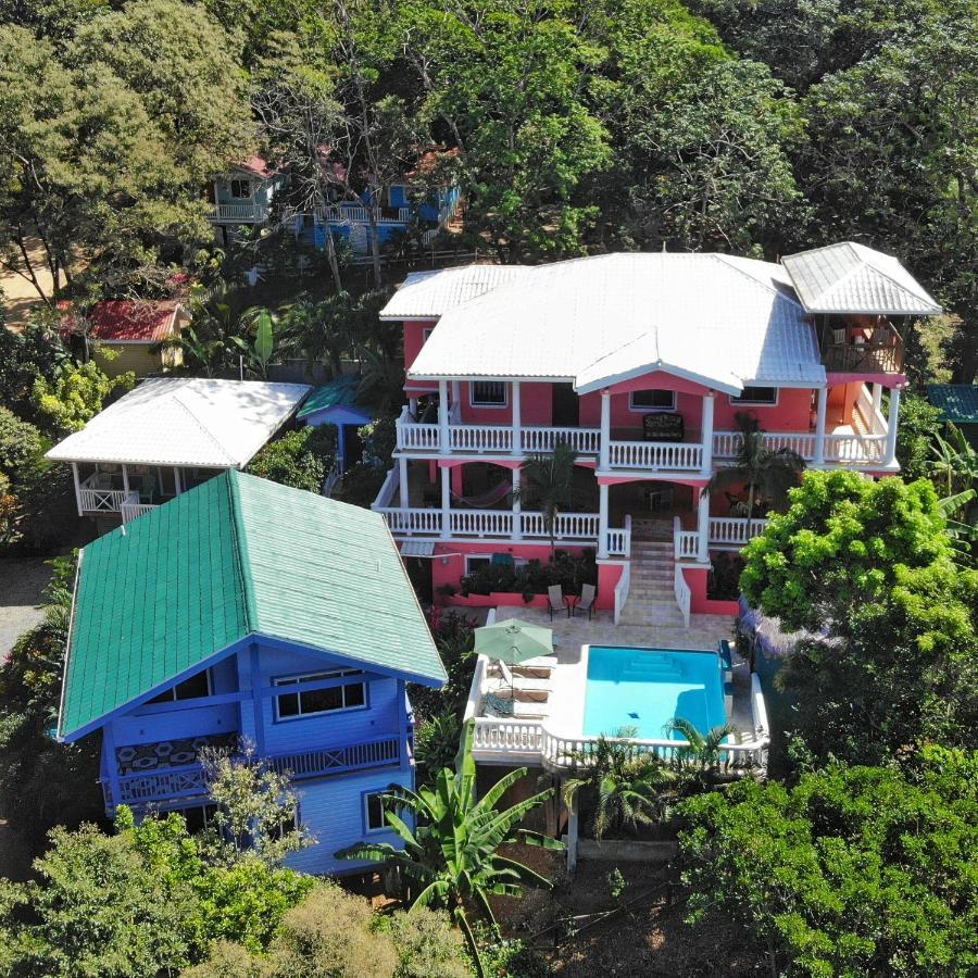 ويست باي Seaside Inn Roatan المظهر الخارجي الصورة