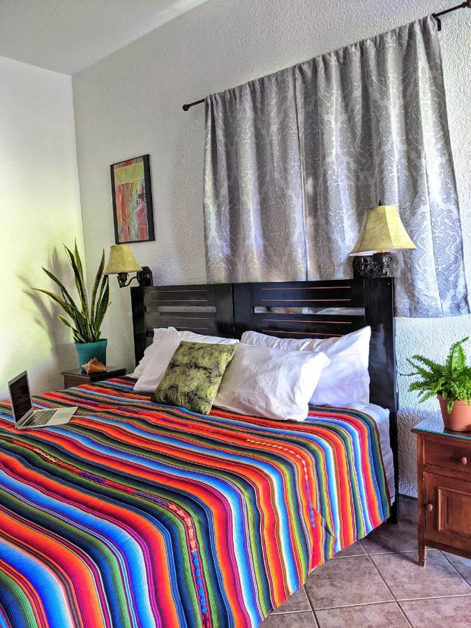 ويست باي Seaside Inn Roatan المظهر الخارجي الصورة