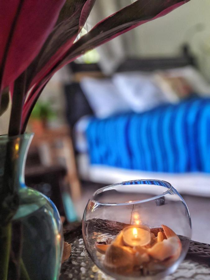 ويست باي Seaside Inn Roatan المظهر الخارجي الصورة