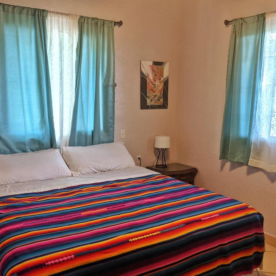ويست باي Seaside Inn Roatan المظهر الخارجي الصورة