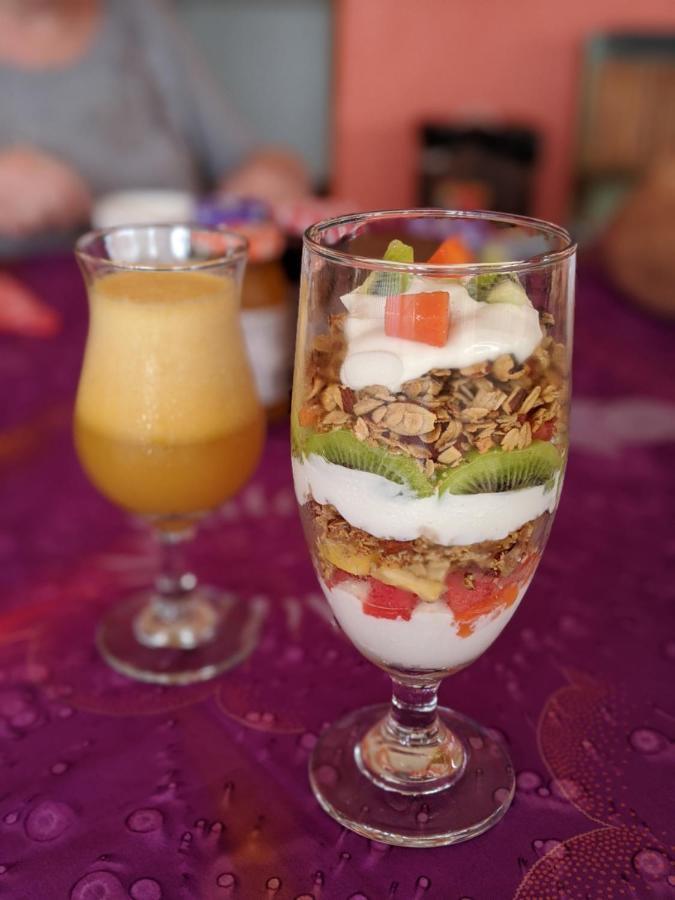 ويست باي Seaside Inn Roatan المظهر الخارجي الصورة