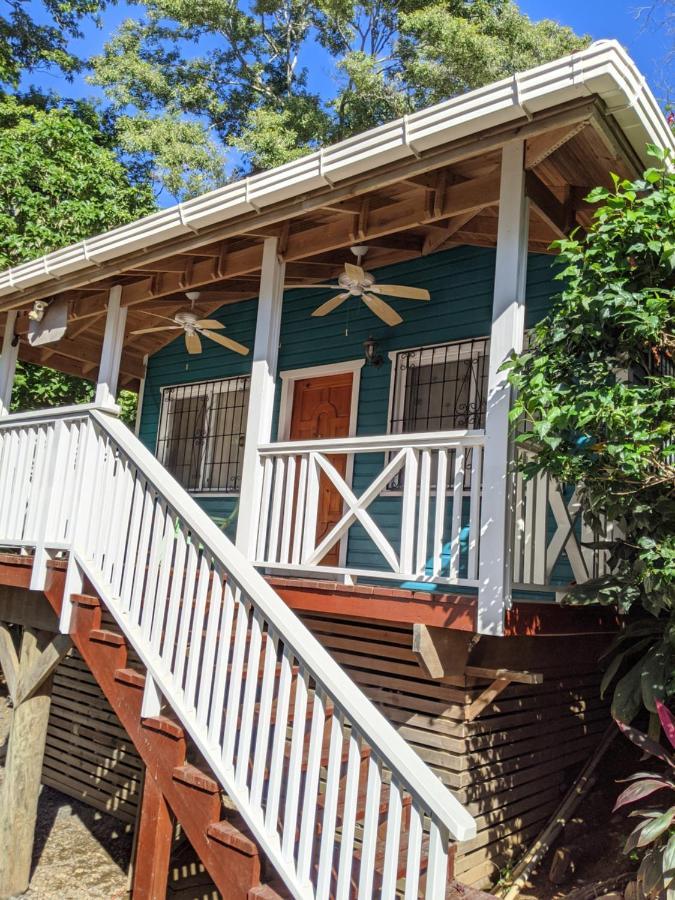 ويست باي Seaside Inn Roatan المظهر الخارجي الصورة